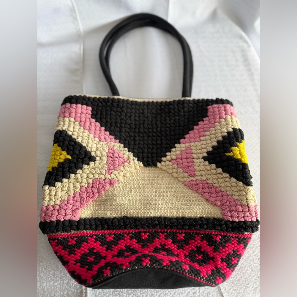 👜 EXPRESS Textured Woven Tote Bag – Geometric Boho Design